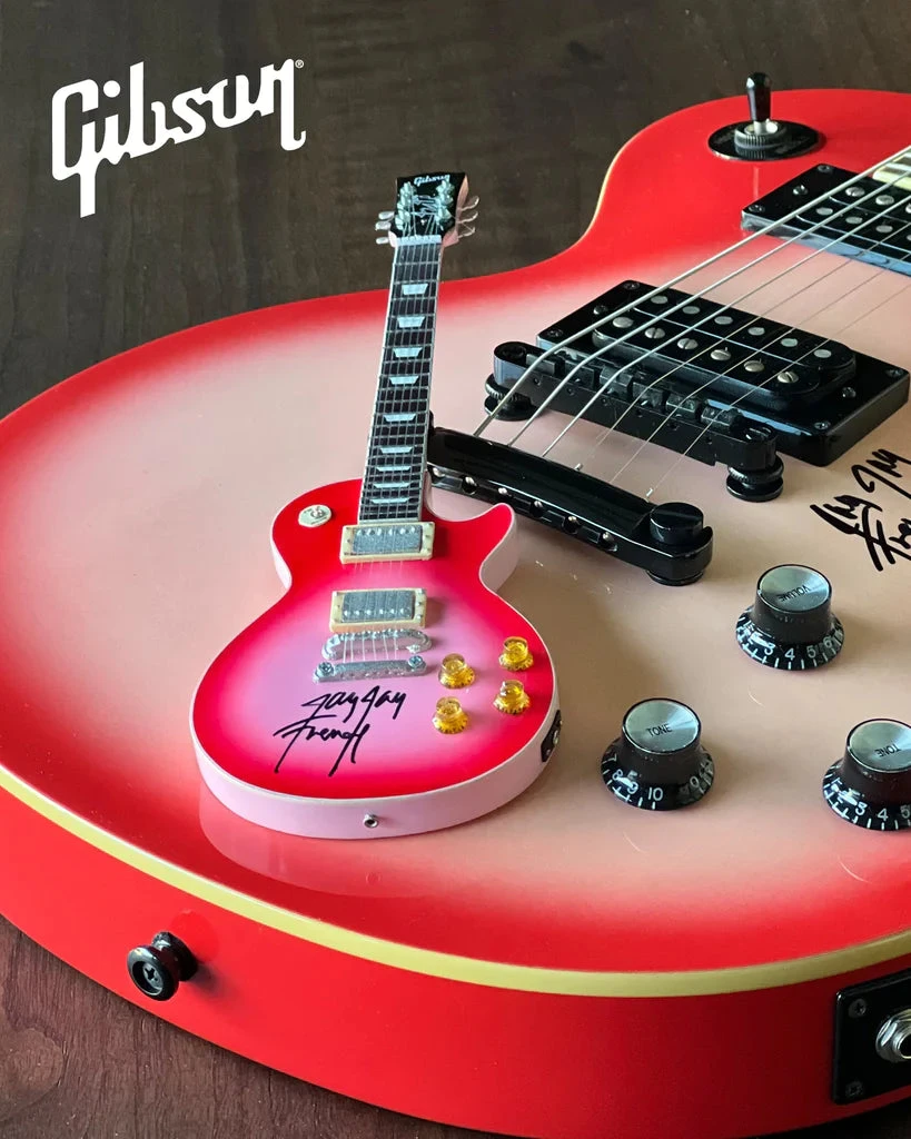 Axe Heaven Twisted Sister Collectible 2022 Jay Jay French Signed Real Gibson Les Paul Pinkburst 1:4 Scale Mini Guitar Model 9 Axe Heaven Twisted Sister Collectible 2022 Jay Jay French Signed Real Gibson Les Paul Pinkburst 1:4 Scale Mini Guitar Model